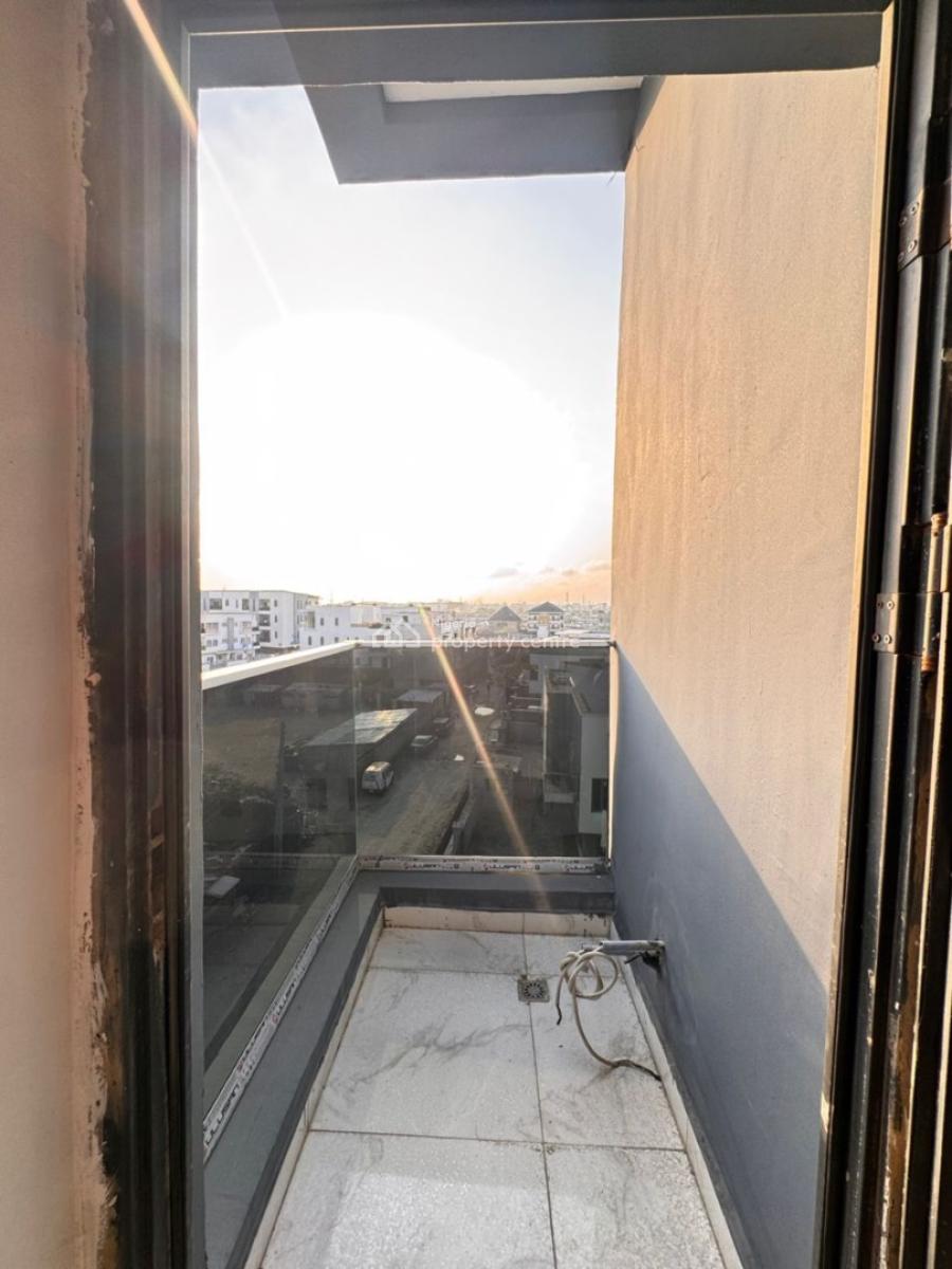 Luxurious 2 Bedroom Apartment, Ologolo, Lekki, Lagos, Flat / Apartment for Sale