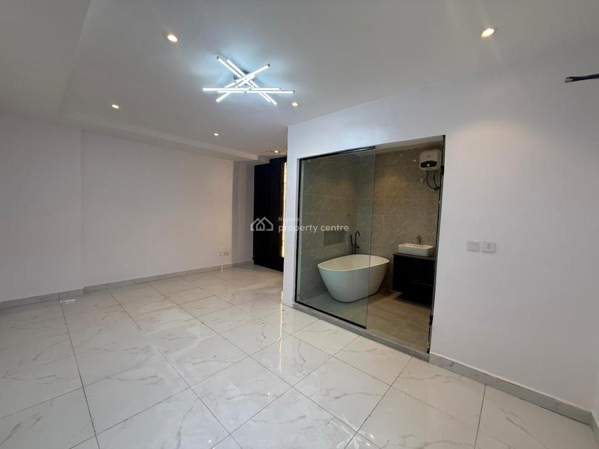 Elegant Newly Built 1 Bedroom Apartment, Lekki Phase 1, Lekki, Lagos, Flat / Apartment for Sale