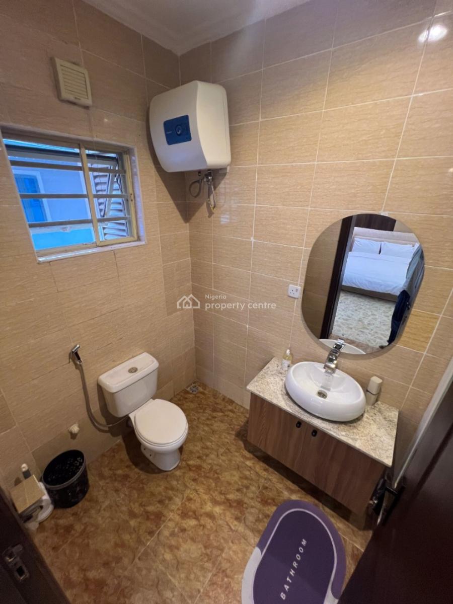 Cozy Nest 3 Bedroom, Ajao Crescent, Ajao Estate, Maryland, Lagos, Flat / Apartment Short Let