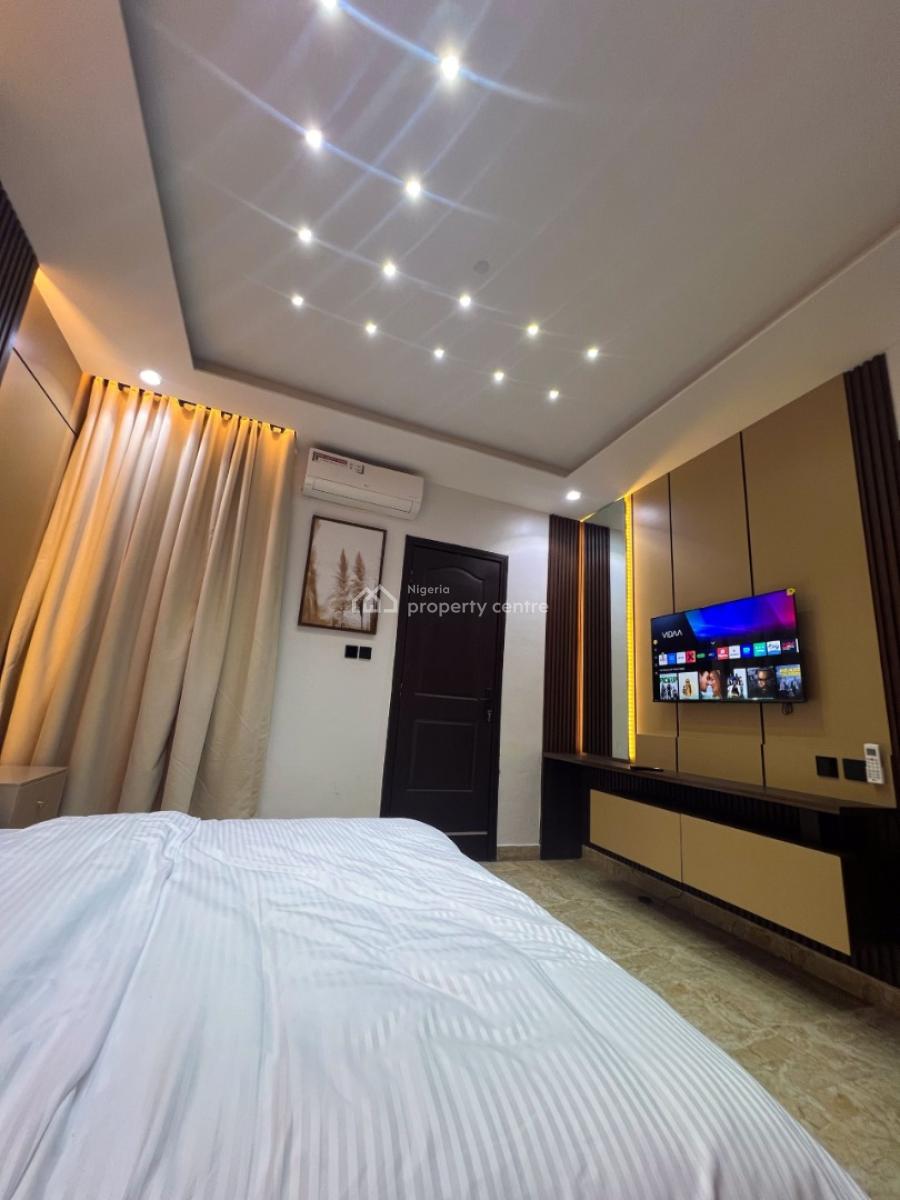 Cozy Nest 3 Bedroom, Ajao Crescent, Ajao Estate, Maryland, Lagos, Flat / Apartment Short Let