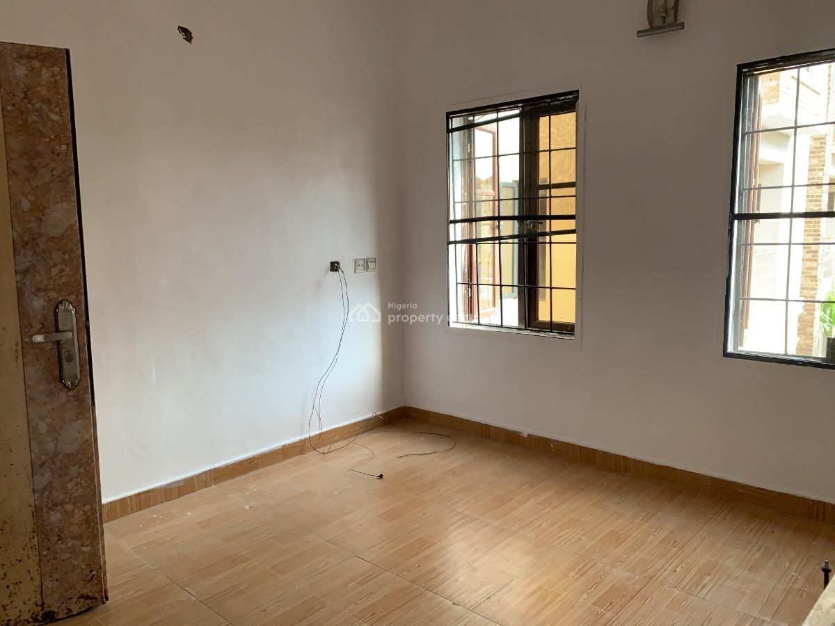 Partially Serviced 4 Bedroom Terrace with a Room Bq, Cruz Garden Estate, Kunshela Road, Ikate Elegushi, Lekki, Lagos, Terraced Duplex for Rent