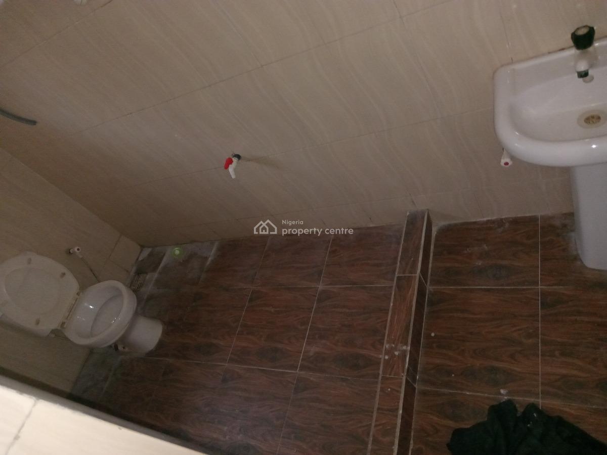 2 Bedroom Flat Upstairs with a Guest Toilet, Ogombo, Ajah, Lagos, Flat / Apartment for Rent
