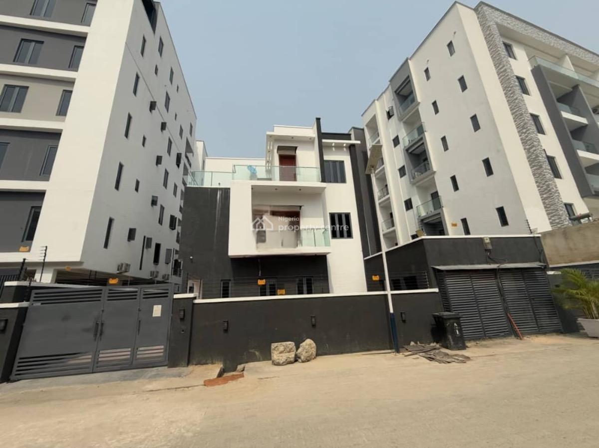 Exquisite 5 Bedroom Fully Detached Duplex + Cinema in a Secure Estate, Lekki Phase 1, Lekki, Lagos, Detached Duplex for Sale