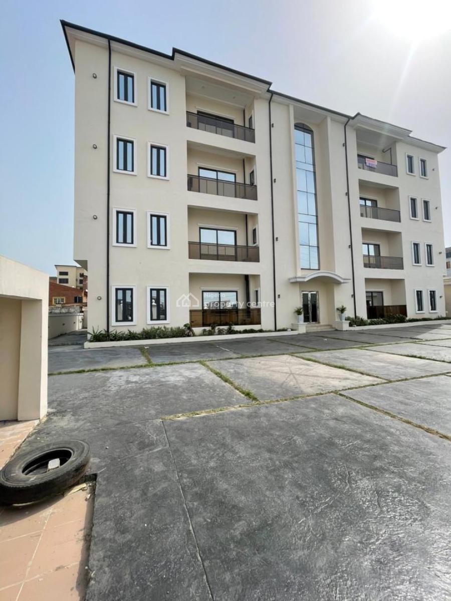 3 Bedroom Flat with Swimming Pool, Lekki Phase 1, Lekki, Lagos, Flat / Apartment for Rent