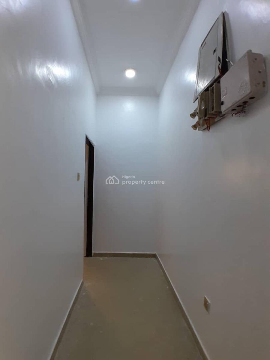 2 Bedroom Apartment, Gra Phase 1, Magodo, Lagos, Flat / Apartment for Rent