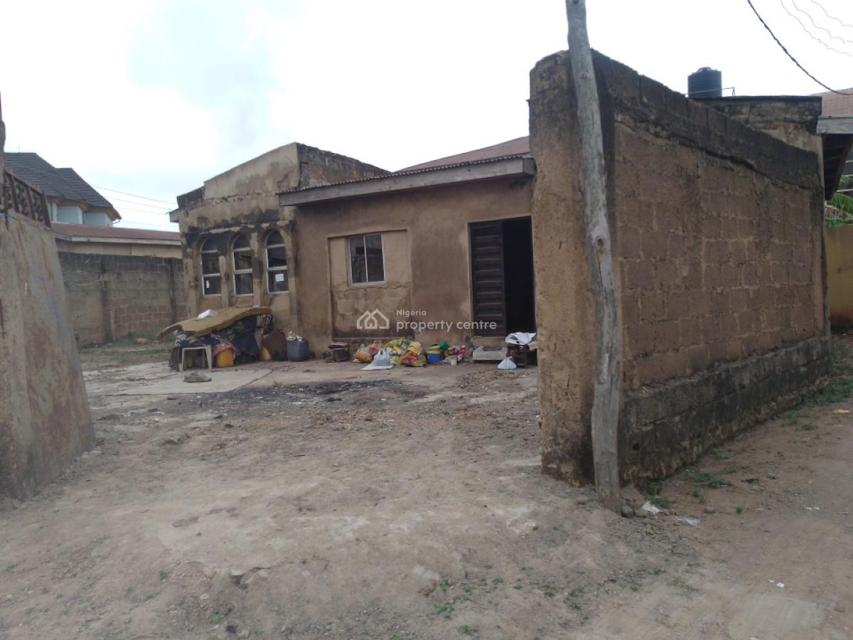 4 Bedroom Bungalow on 360sqm of Land, Omolayo, Akobo, Ibadan, Oyo, Detached Bungalow for Sale