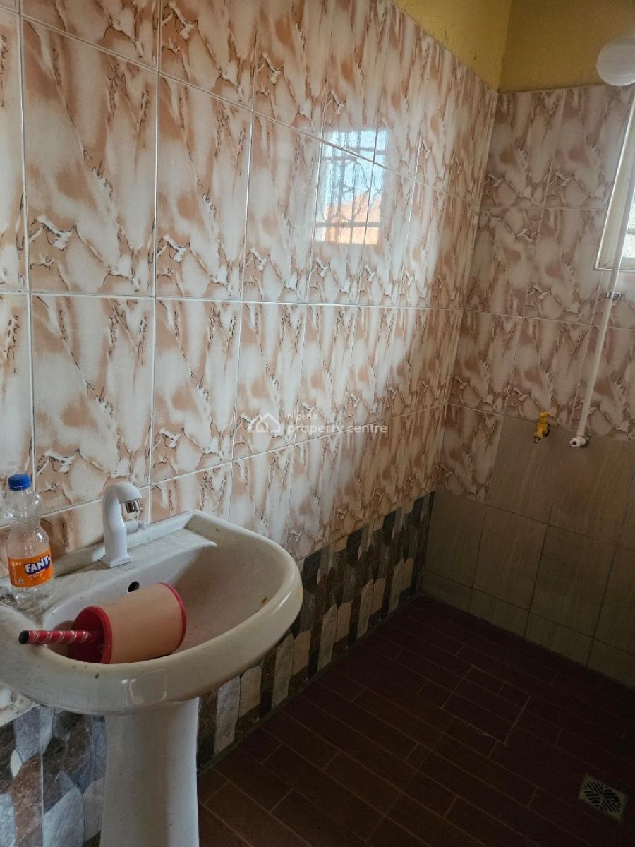 Spacious and Sharp 3 Bedroom Apartment, Addo Road, Ajah, Lagos, Flat / Apartment for Rent