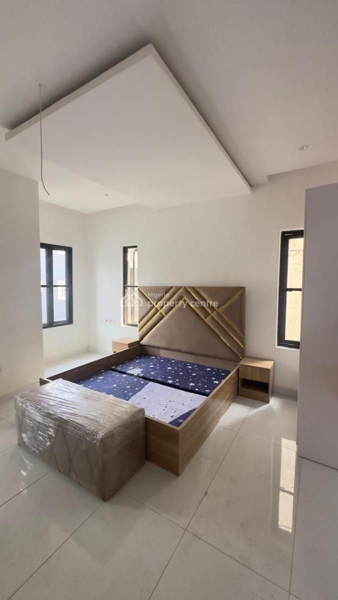 Neatly Semi-furnished 2-bedroom Apartment with Swimming Pool, Lekki Phase 1, Lekki, Lagos, Flat / Apartment for Rent