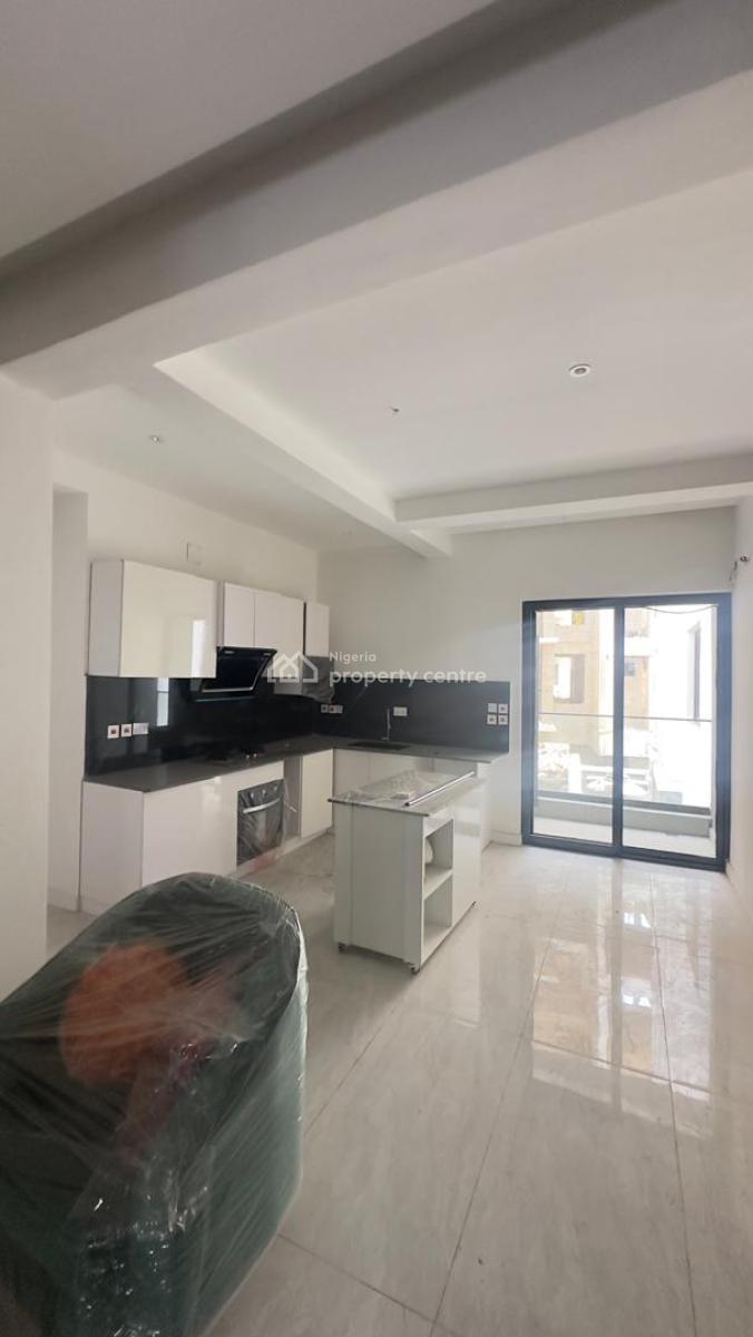 Neatly Semi-furnished 2-bedroom Apartment with Swimming Pool, Lekki Phase 1, Lekki, Lagos, Flat / Apartment for Rent