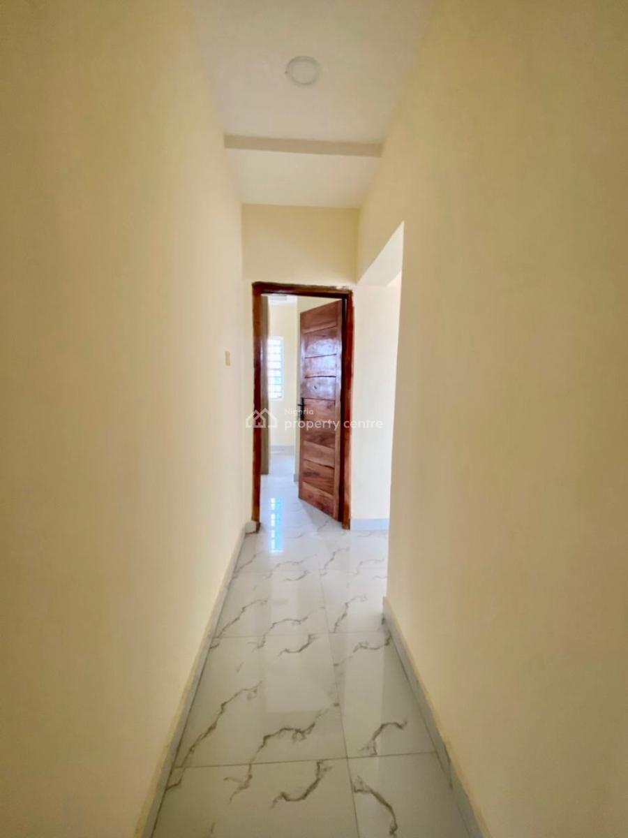 Newly Built Luxury Upstairs, Via Thera Annex, Sangotedo, Ajah, Lagos, Flat / Apartment for Rent
