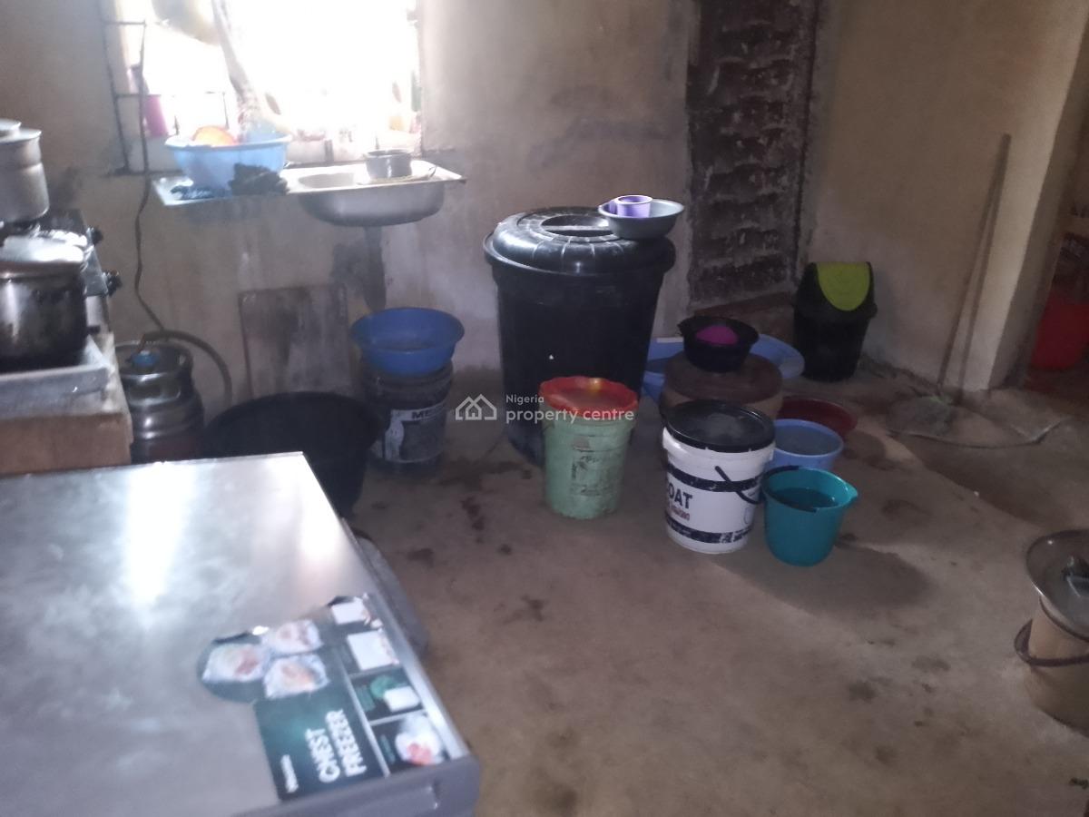 2 Bedroom Bungalow, Agunfoye Off Bayeku Road, Igbogbo, Ikorodu, Lagos, Detached Bungalow for Sale