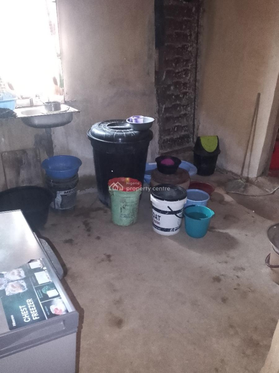 2 Bedroom Bungalow, Agunfoye Off Bayeku Road, Igbogbo, Ikorodu, Lagos, Detached Bungalow for Sale