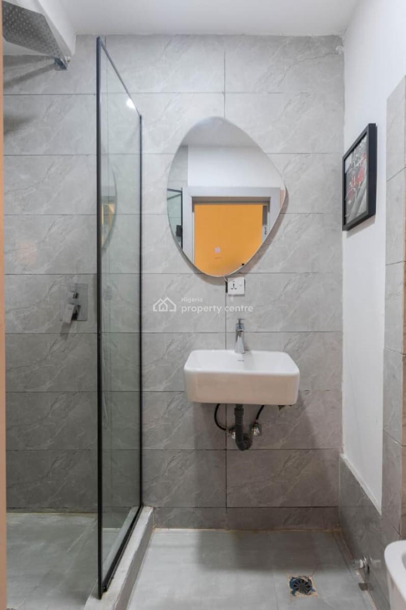Luxurious Well Furnished 2 Bedroom Apartment, Lekki Phase 1, Lekki, Lagos, Flat / Apartment Short Let