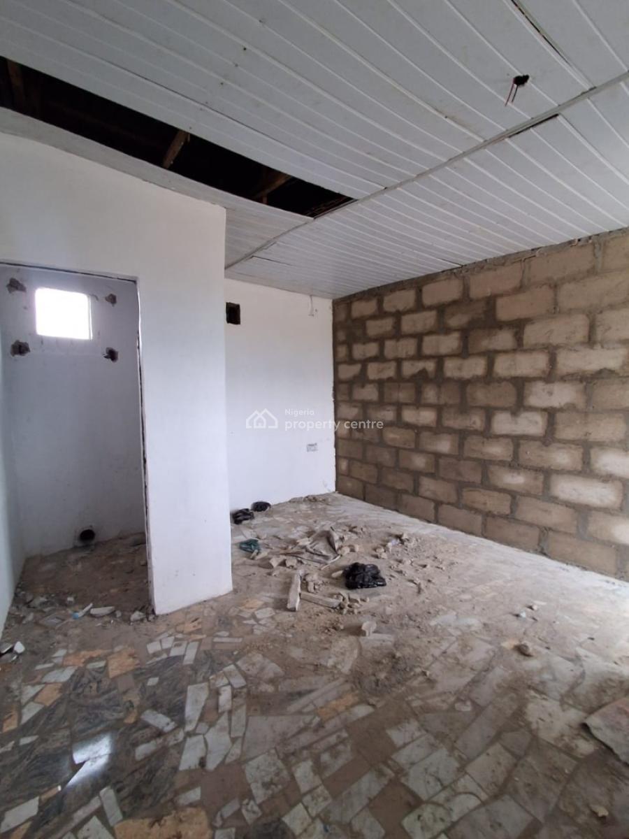 a Spacious Shop in a Busy Area, Badore, Ajah, Lagos, Commercial Property for Rent