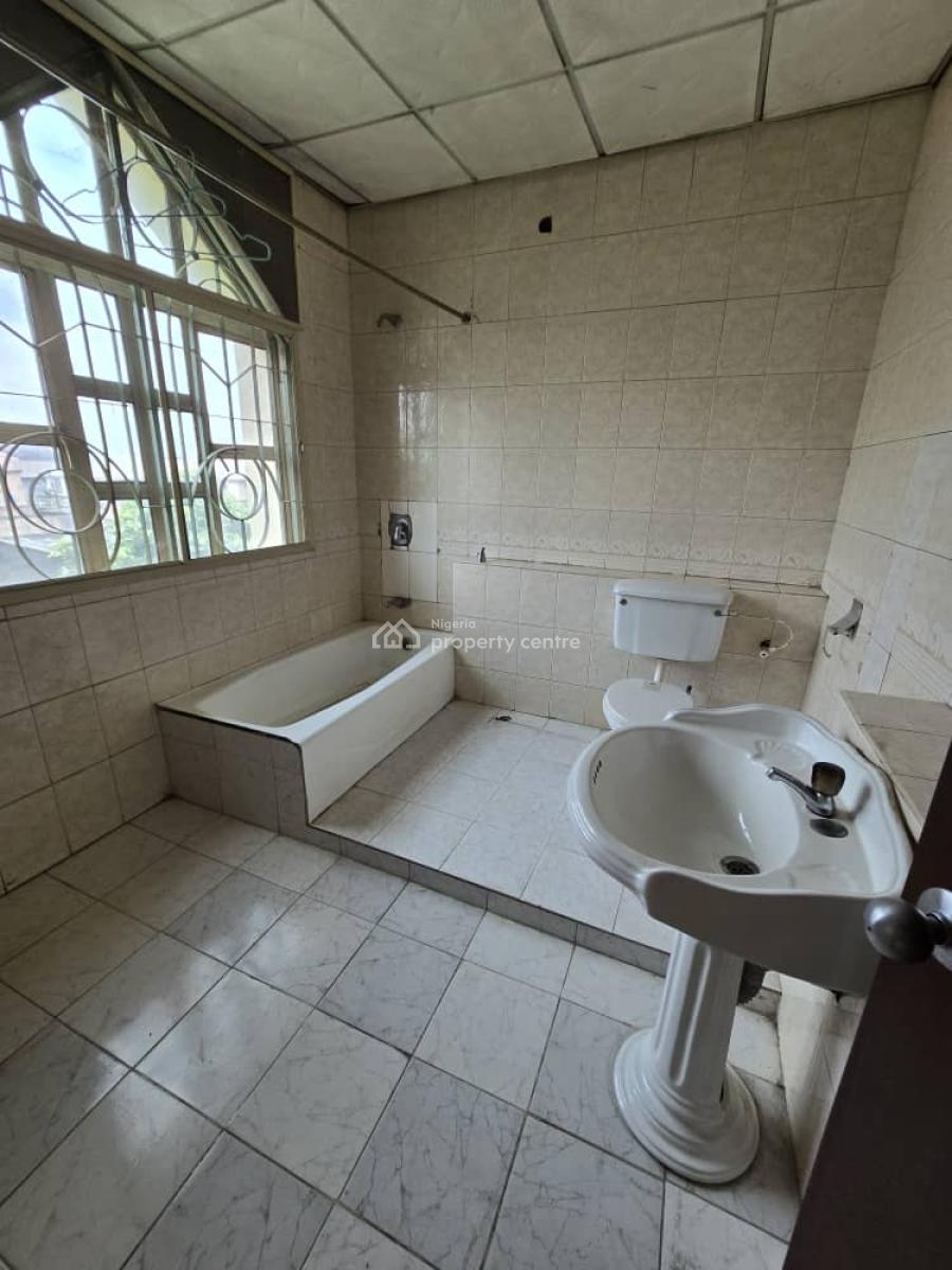 4 Bedroom Semi-detached Duplex, Gra Phase 2, Magodo, Lagos, Semi-detached Duplex for Rent