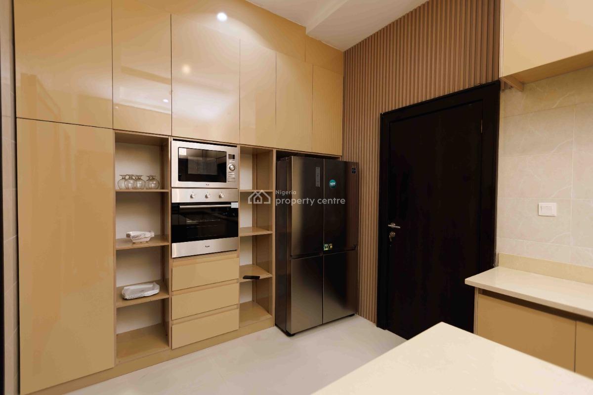 Nicely Furnished 4 Bedroom Apartment, Gwarinpa, Abuja, Flat / Apartment Short Let