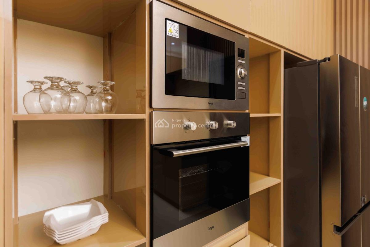 Nicely Furnished 4 Bedroom Apartment, Gwarinpa, Abuja, Flat / Apartment Short Let