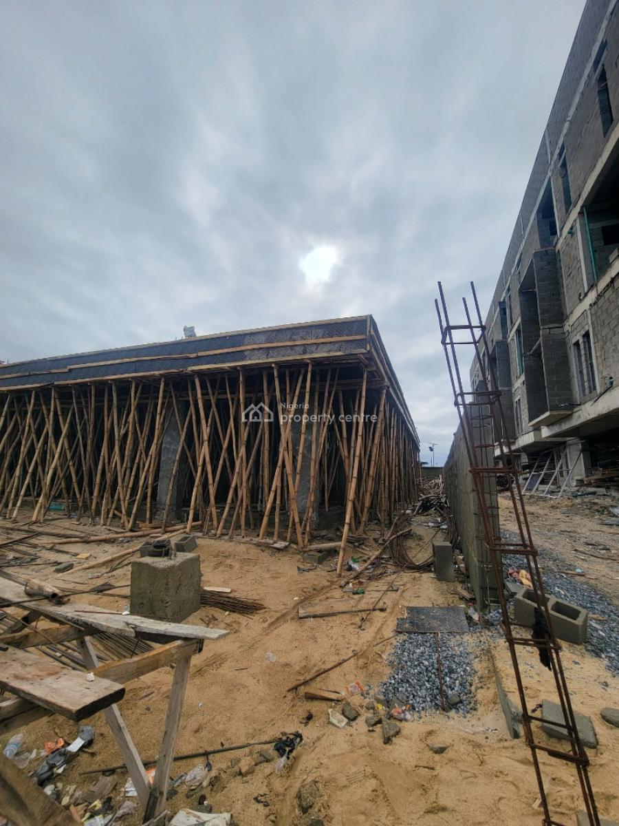Enjoy a 4-bedroom Maisonette with Bq Close to The Sea View, Laguna Seaview, Lekki Foreshore, Lekki Phase 1, Lekki, Lagos, Terraced Duplex for Sale
