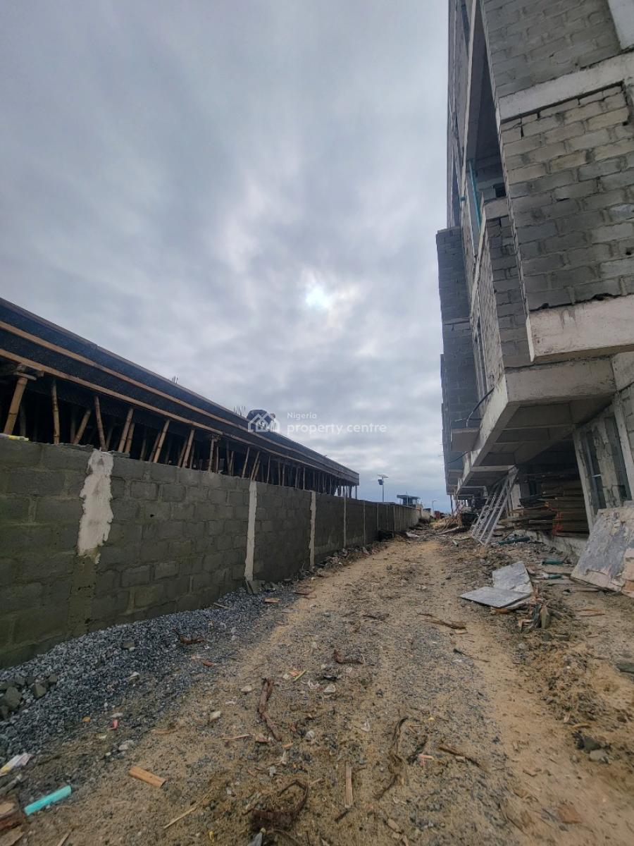 Enjoy a 4-bedroom Maisonette with Bq Close to The Sea View, Laguna Seaview, Lekki Foreshore, Lekki Phase 1, Lekki, Lagos, Terraced Duplex for Sale
