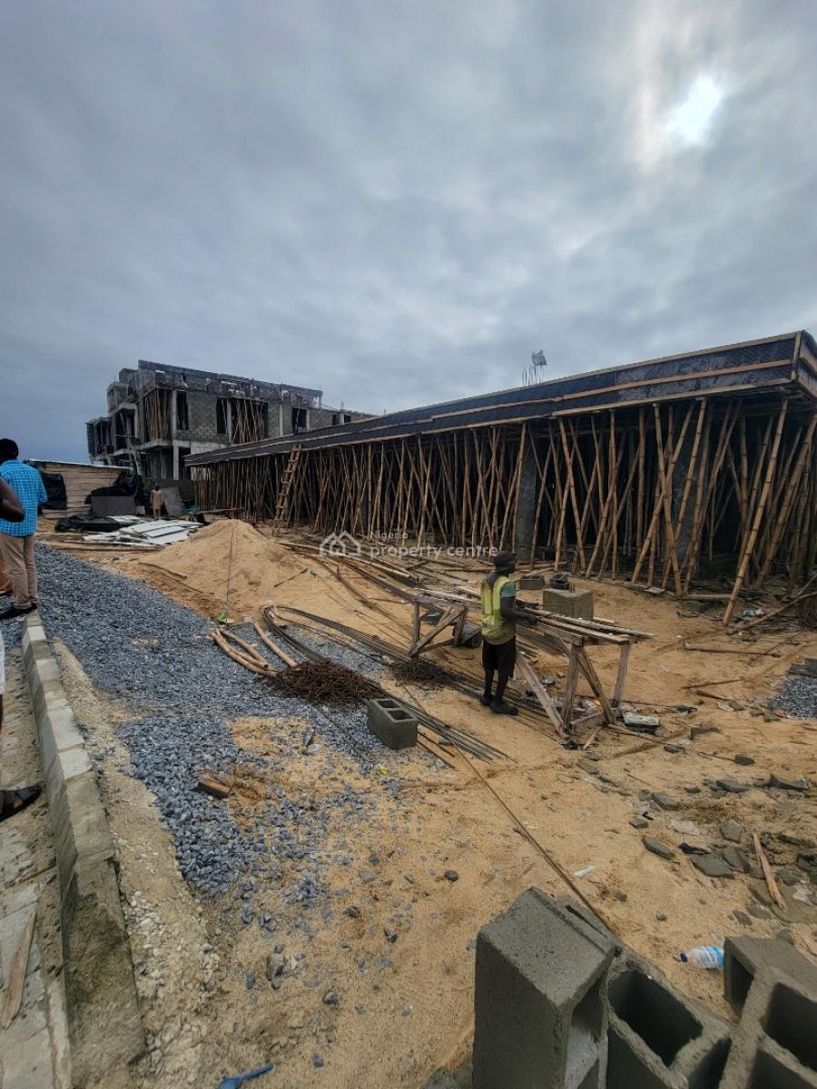 Enjoy a 4-bedroom Maisonette with Bq Close to The Sea View, Laguna Seaview, Lekki Foreshore, Lekki Phase 1, Lekki, Lagos, Terraced Duplex for Sale
