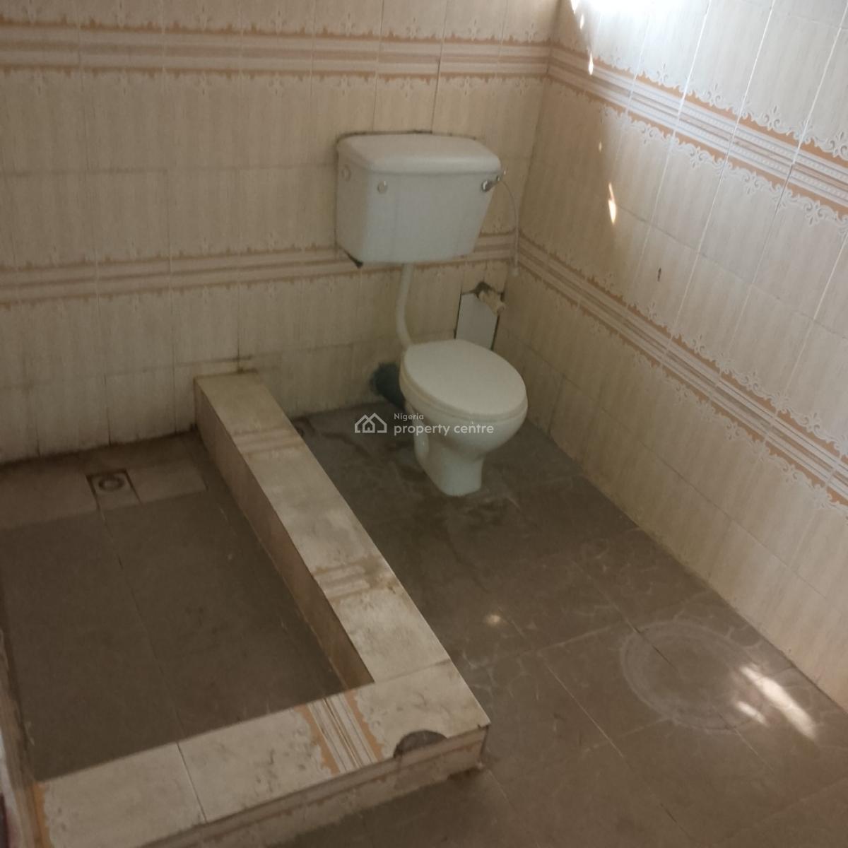 Massive 3 Bedrooms Flat Upstairs, Ologunfe, Awoyaya, Ibeju Lekki, Lagos, Flat / Apartment for Rent