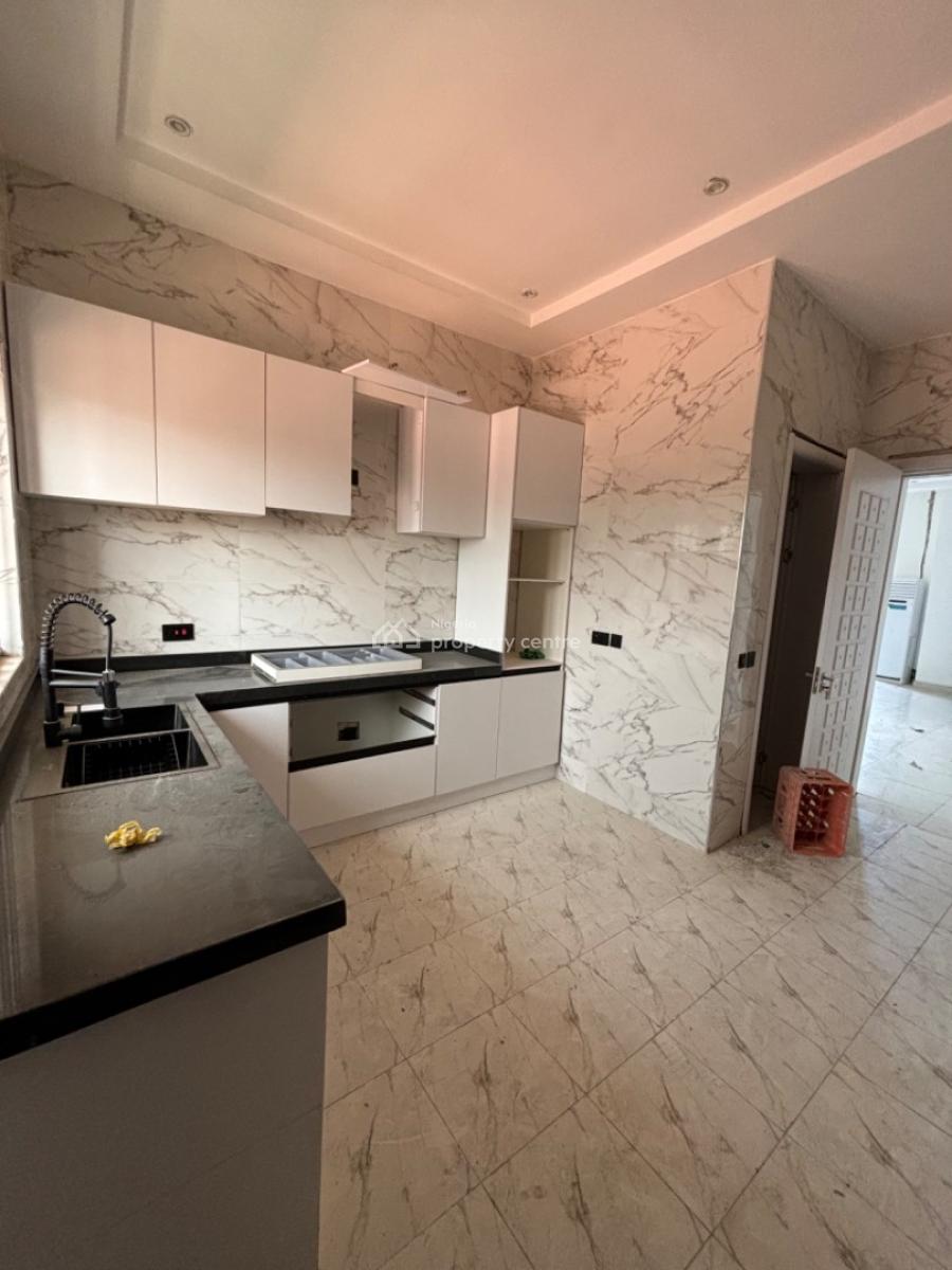 Lovely 3 Bedroom Apartment with Bq, Gym and Swimming Pool., Lekki Right Side, Ikate, Lekki, Lagos, Flat / Apartment for Rent