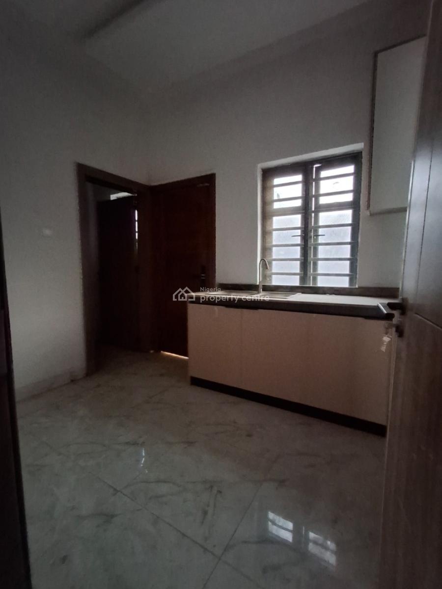 3 Bedroom Terrace Duplex with Spacious Rooms, Ologolo, Lekki, Lagos, Terraced Duplex for Rent