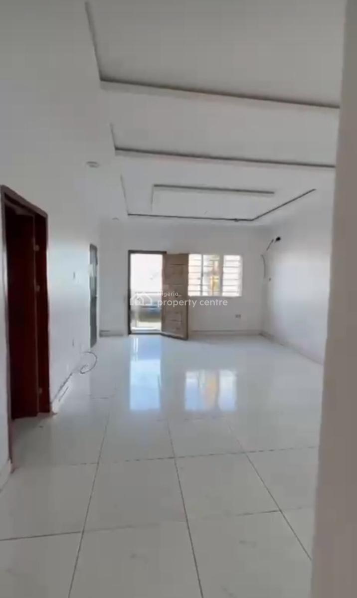 2 Bedroom Apartment, Olokonla, Ajah, Lagos, Flat / Apartment for Rent