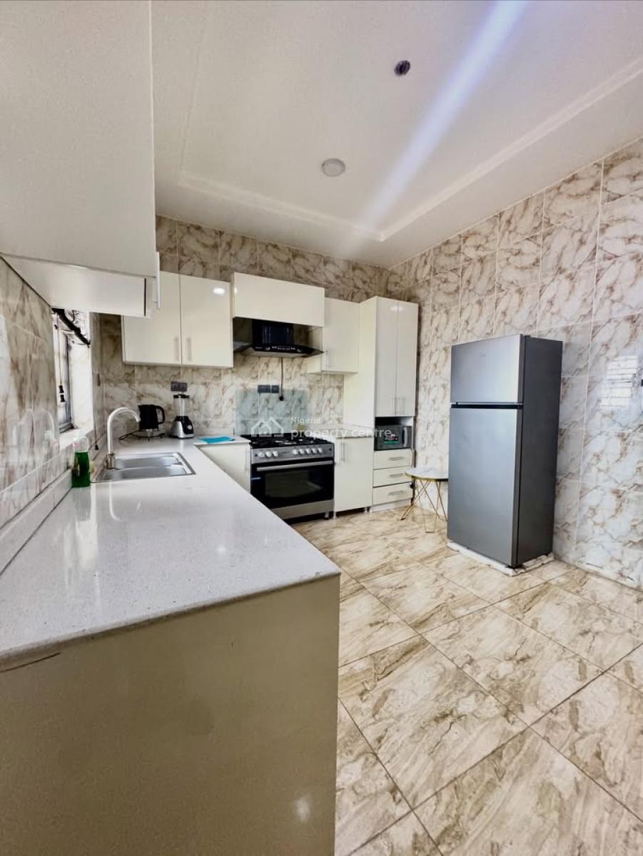 Fully Serviced and Furnished 2 Bedroom Apartment, Ologolo Lekki, Ologolo, Lekki, Lagos, Flat / Apartment for Rent