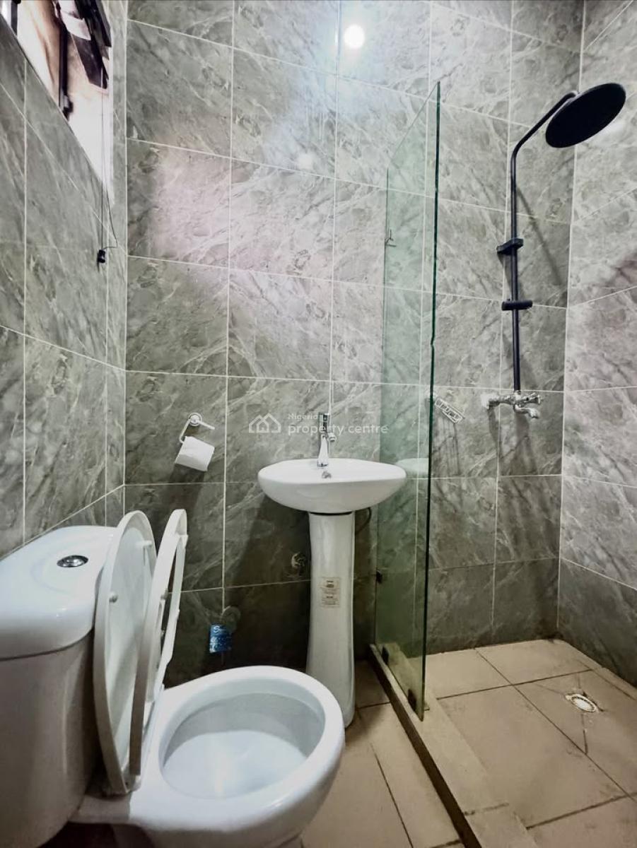 Fully Serviced and Furnished 2 Bedroom Apartment, Ologolo Lekki, Ologolo, Lekki, Lagos, Flat / Apartment for Rent