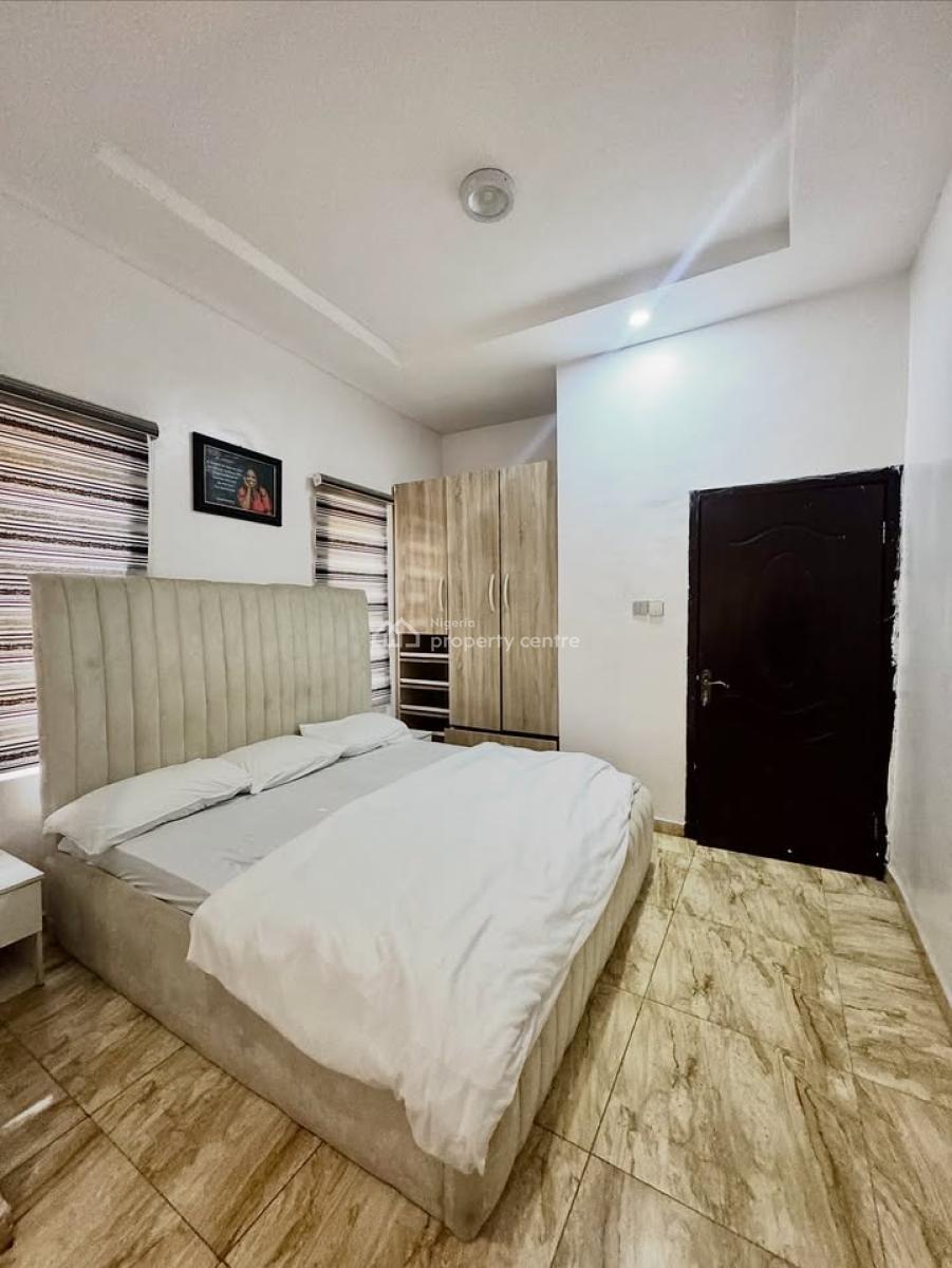 Fully Serviced and Furnished 2 Bedroom Apartment, Ologolo Lekki, Ologolo, Lekki, Lagos, Flat / Apartment for Rent