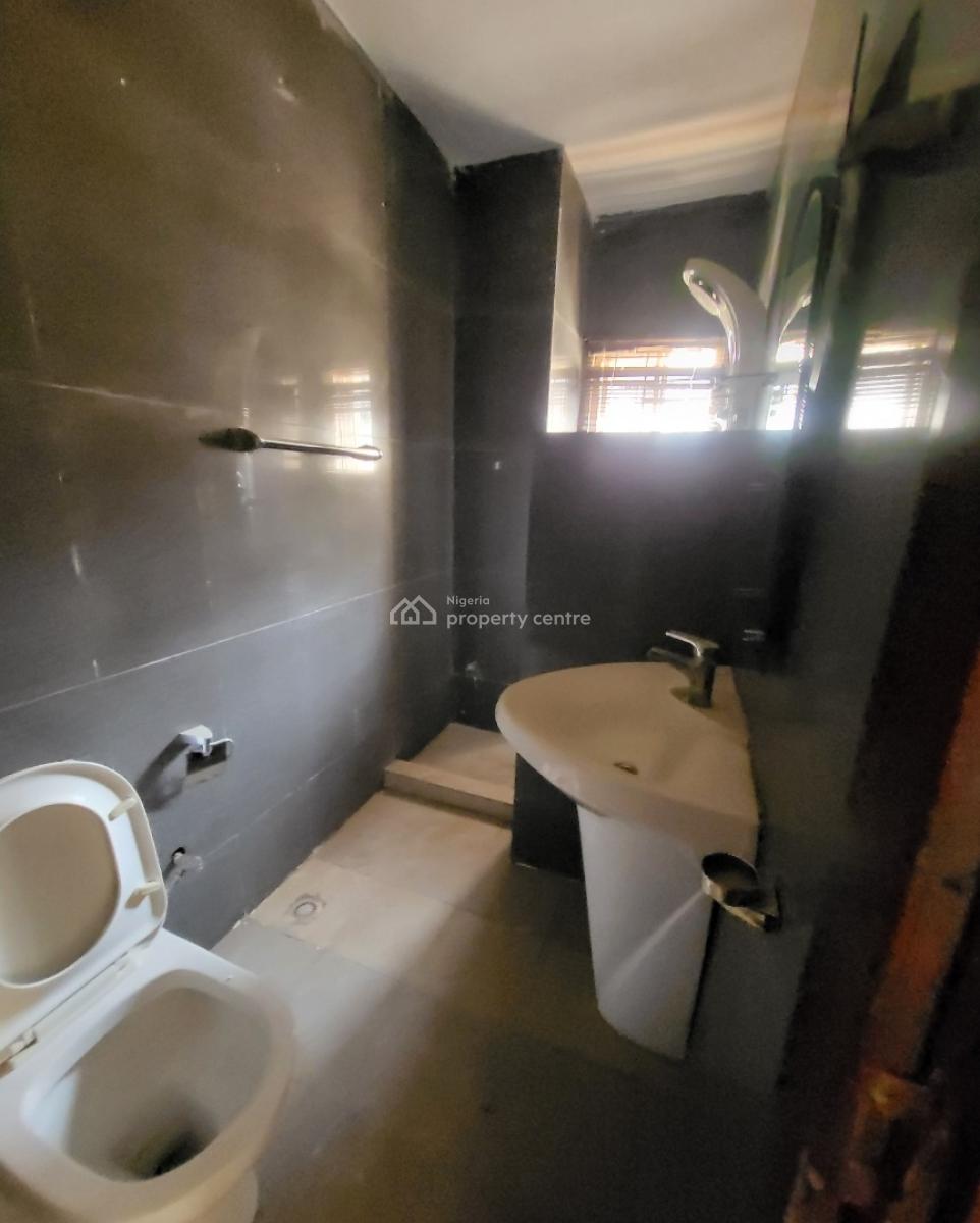 Luxurious Massive 2bedroom Flat, By American International School, Durumi, Abuja, Flat / Apartment for Rent