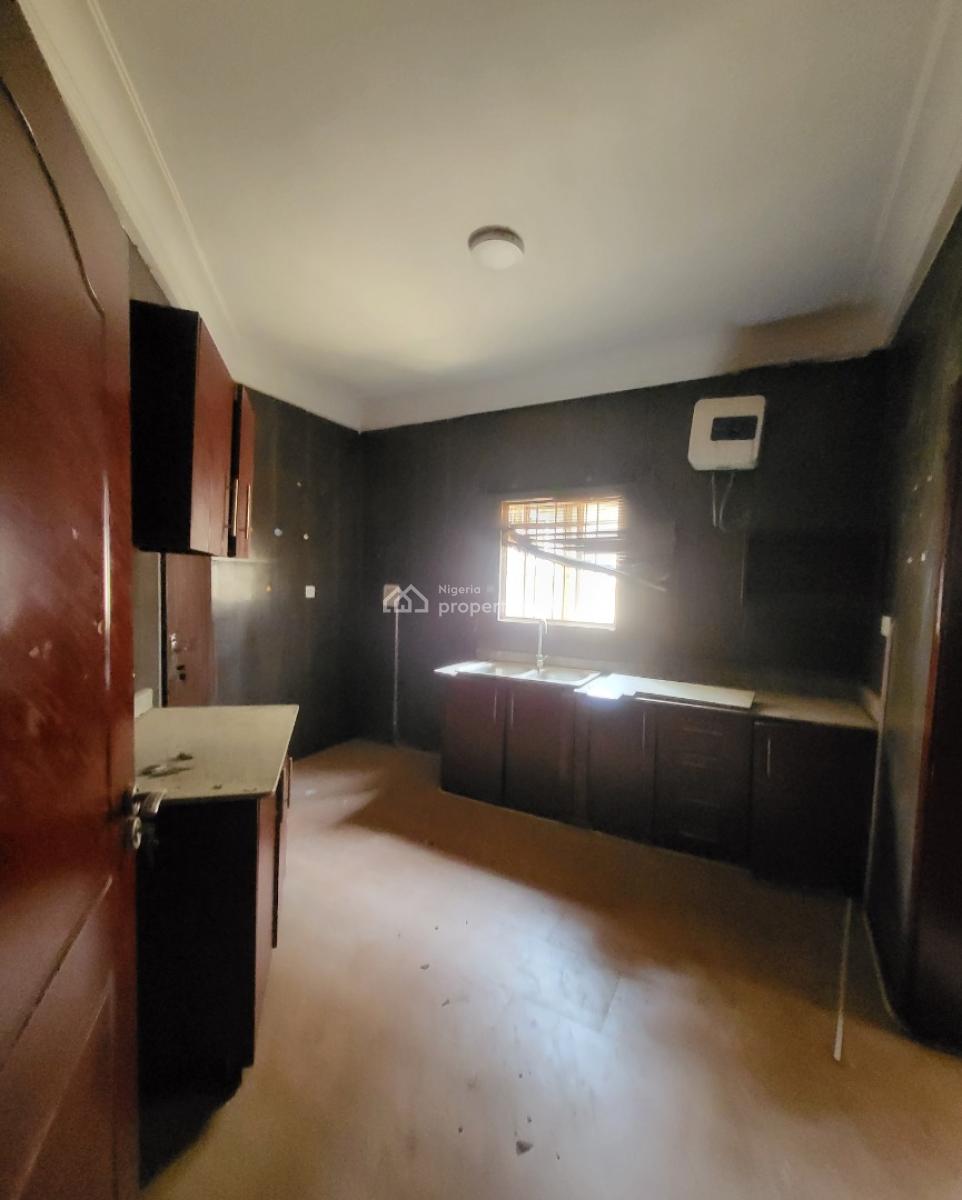 Luxurious Massive 2bedroom Flat, By American International School, Durumi, Abuja, Flat / Apartment for Rent