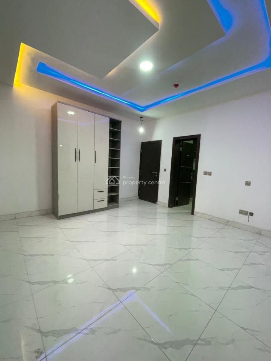 Executive 2-bed Serviced Apartment with Pool, Gym & Elevator, Lekki Phase 1, Lekki, Lagos, Terraced Duplex for Sale