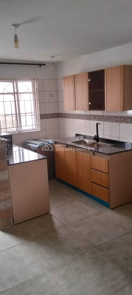 Newly Built Standard Semi Furnished Room N Parlor Self Con, Alalubosa Gra, Ibadan, Oyo, House for Rent