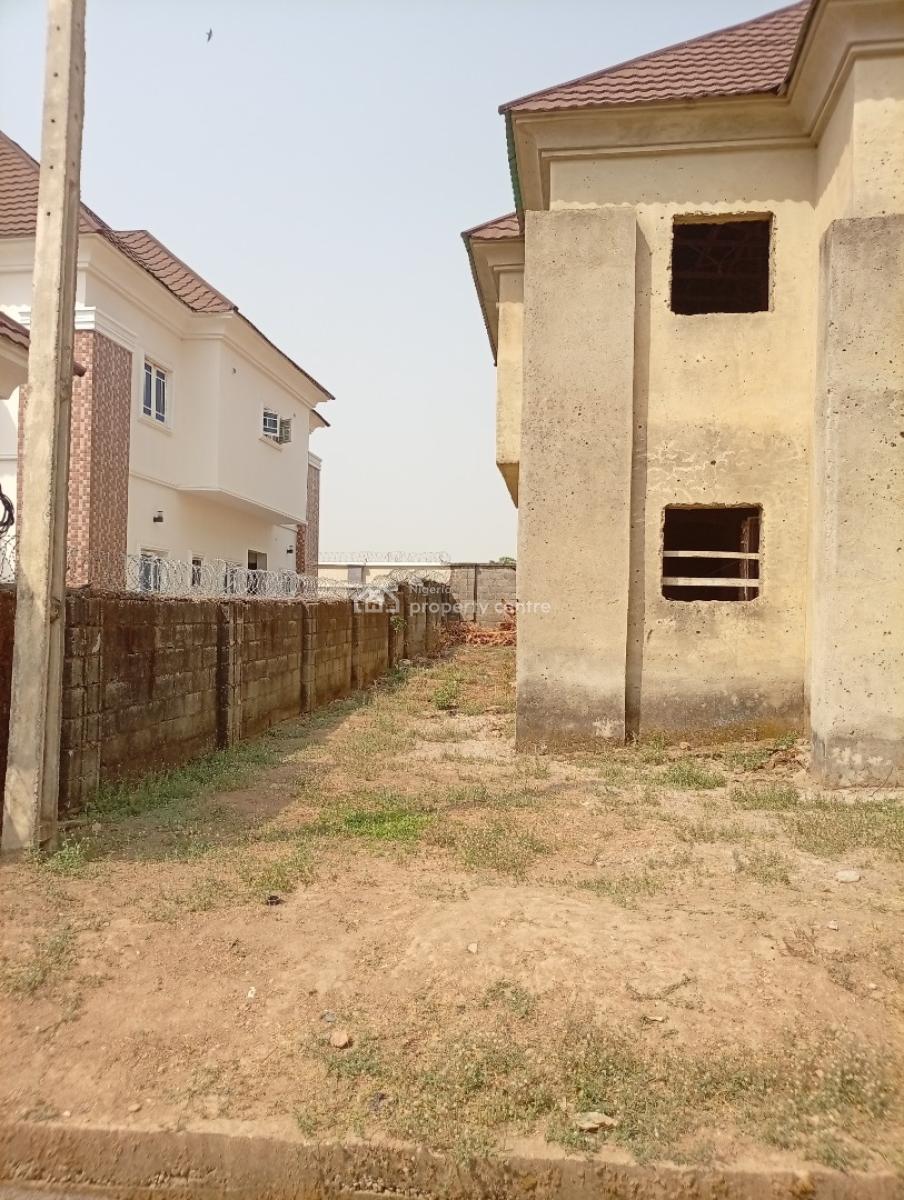 5 Bedroom Detached Duplex & 1 Room Bq Semifinished, Phase 4, Kubwa, Abuja, Detached Duplex for Sale