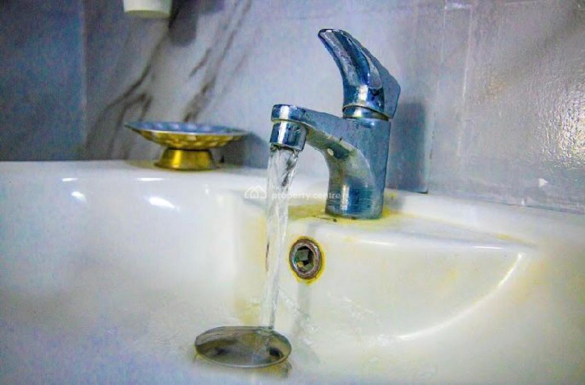 3 Bedroom Flat, Ogba, Ogba, Ikeja, Lagos, Flat / Apartment for Rent