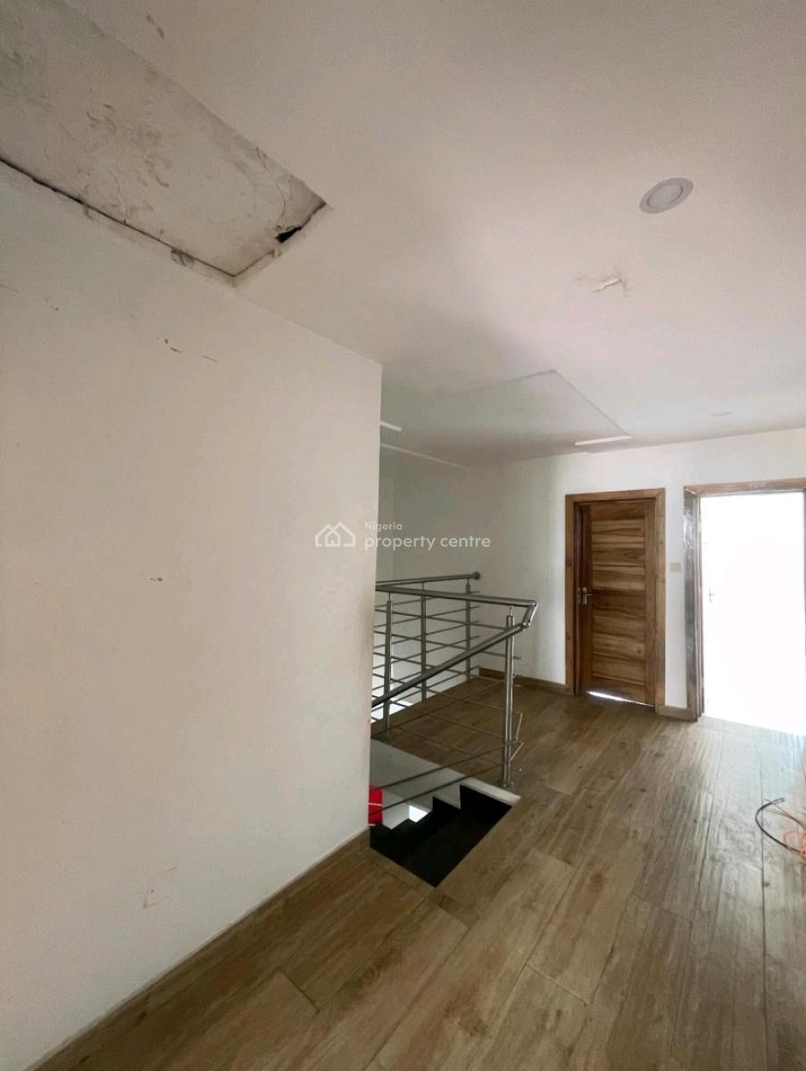 This Is a Lovely 5bedroom Detached with 2bq and Gate House, Lekki Phase 1, Lekki, Lagos, Detached Duplex for Rent