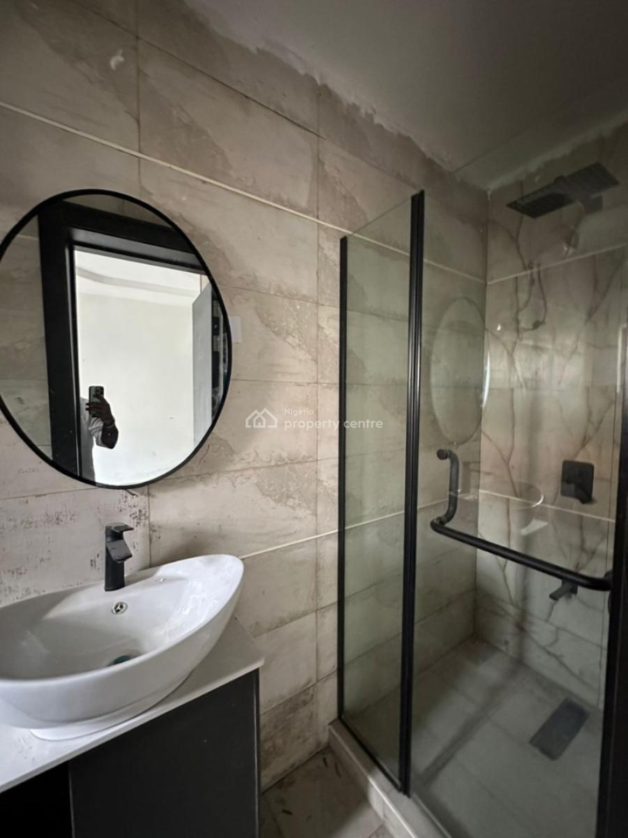 3 Bedroom Flat, Off Awolowo Road, Ikeja, Lagos, Flat / Apartment for Sale