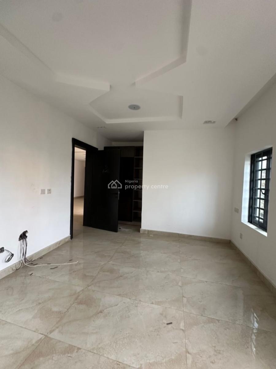 3 Bedroom Flat, Off Awolowo Road, Ikeja, Lagos, Flat / Apartment for Sale