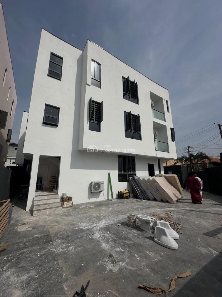 Serviced 3 Bedroom Apartment with Bq, Lekki Phase 1, Lekki, Lagos, Flat / Apartment for Rent