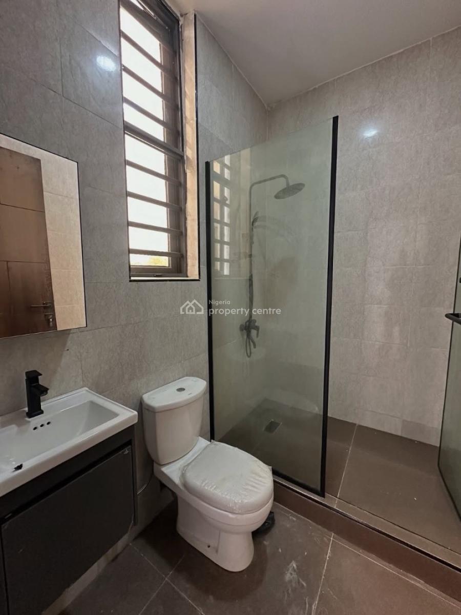 Serviced 3 Bedroom Apartment with Bq, Lekki Phase 1, Lekki, Lagos, Flat / Apartment for Rent