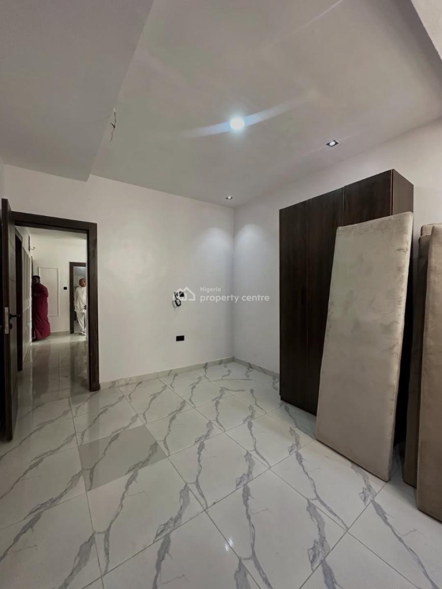 Serviced 3 Bedroom Apartment with Bq, Lekki Phase 1, Lekki, Lagos, Flat / Apartment for Rent