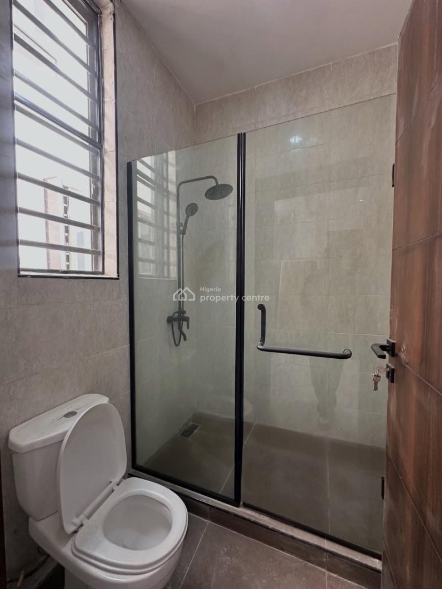 Serviced 3 Bedroom Apartment with Bq, Lekki Phase 1, Lekki, Lagos, Flat / Apartment for Rent