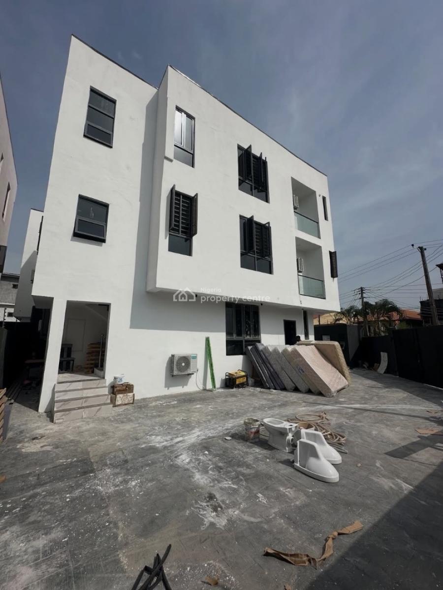 Serviced 3 Bedroom Apartment with Bq, Lekki Phase 1, Lekki, Lagos, Flat / Apartment for Rent