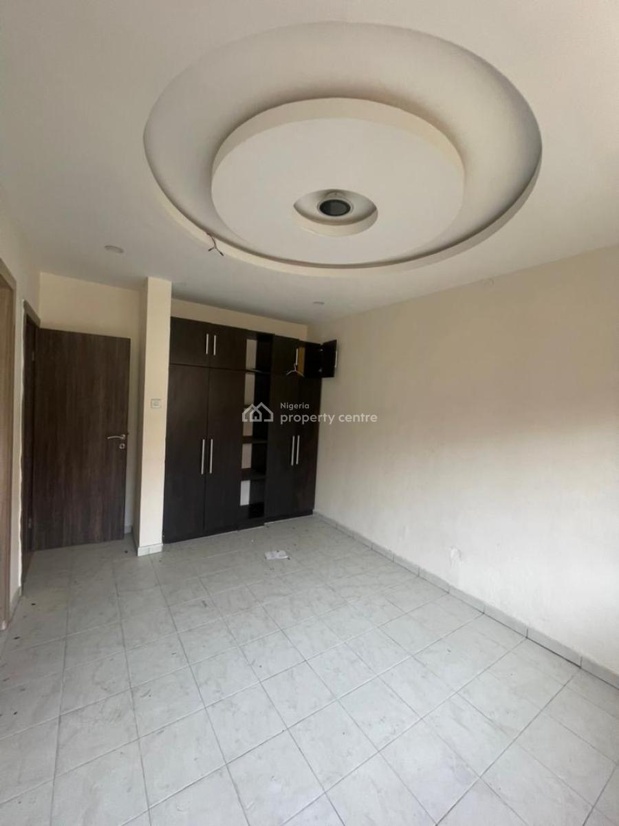 Self-compound 3-bedroom Terraced Duplex with Room & Parlour Bq, Lekki Right, Lekki Phase 1, Lekki, Lagos, Terraced Duplex for Sale