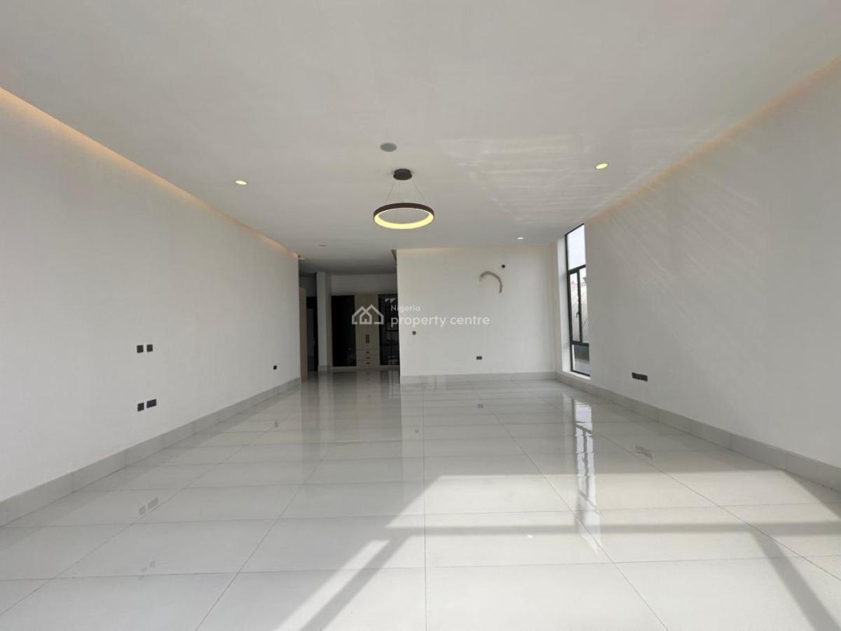 8 Bedrooms Luxury Mansion, Asokoro District, Abuja, Detached Duplex for Sale