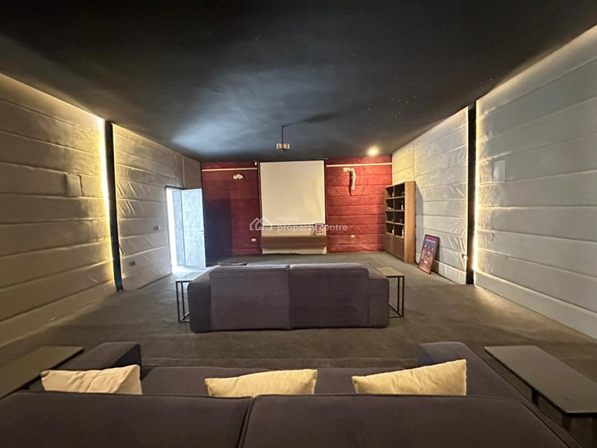 8 Bedrooms Luxury Mansion, Asokoro District, Abuja, Detached Duplex for Sale