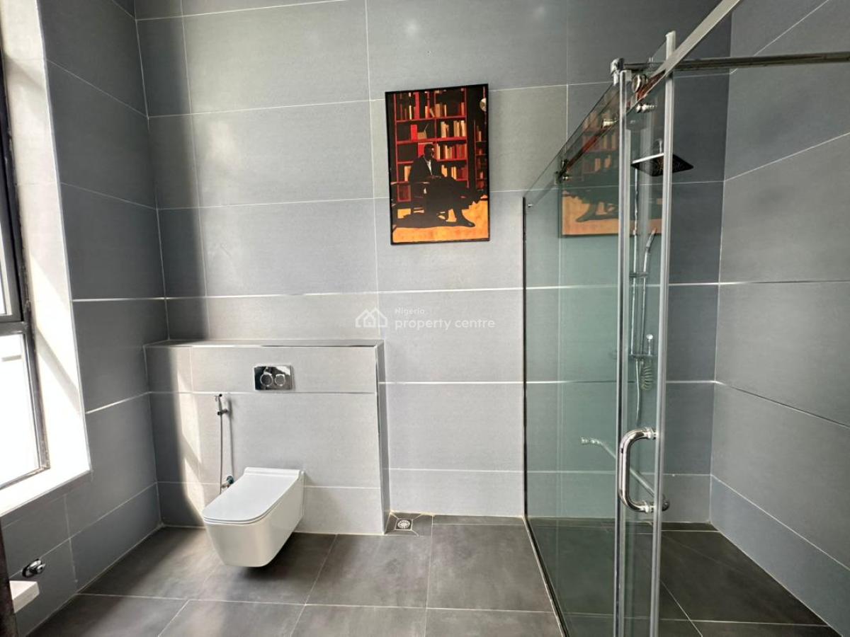 8 Bedrooms Luxury Mansion, Asokoro District, Abuja, Detached Duplex for Sale