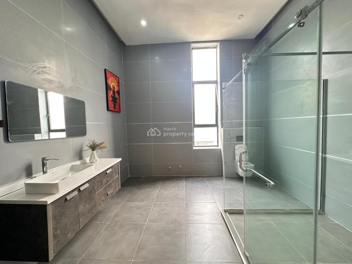 8 Bedrooms Luxury Mansion, Asokoro District, Abuja, Detached Duplex for Sale